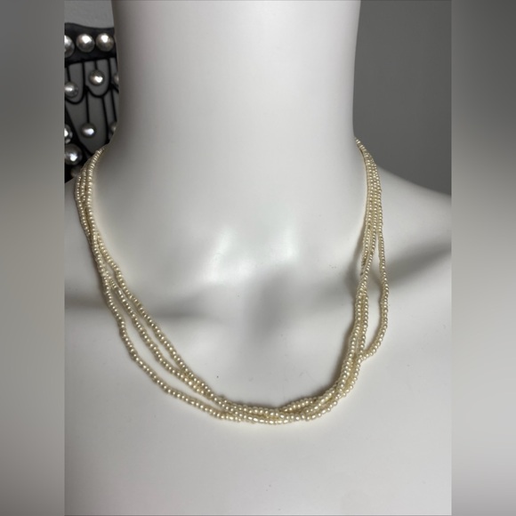 Ralph Lauren Vintage three-strand mini faux pearl necklace - Picture 2 of 6